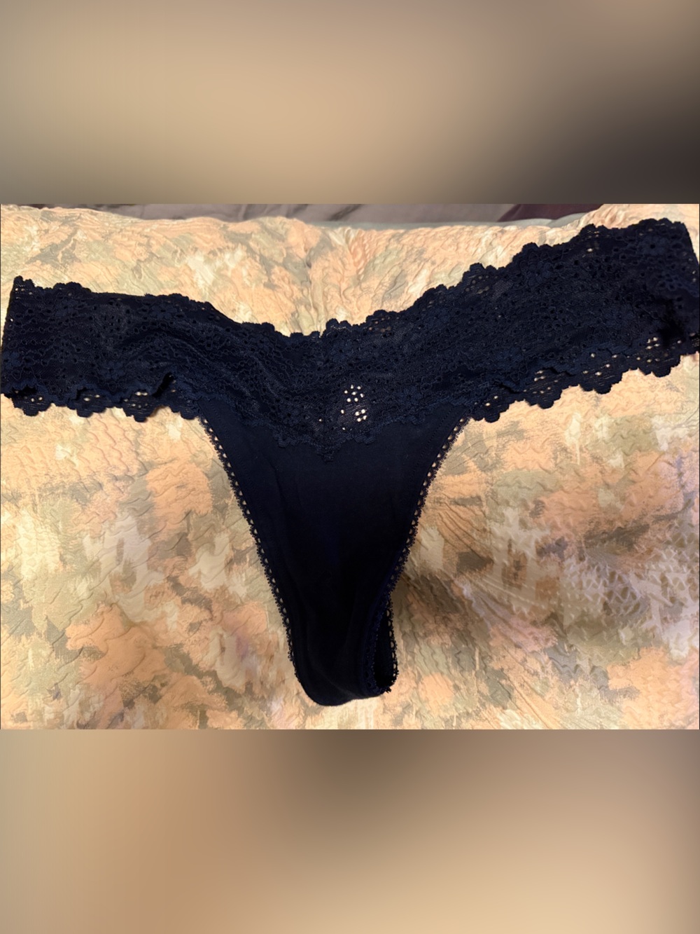 Victoria's Secret Black Lace-Trim Thong